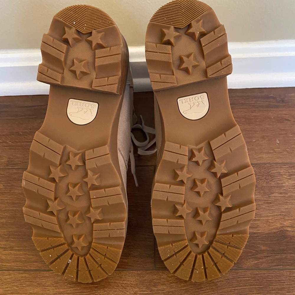 Sorel Women's Lace-Up Suede Boots in Light Taupe - Picture 5 of 6